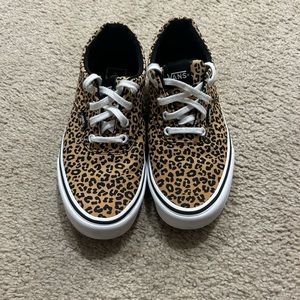 Vans Cheetah / Leopard Print Lace up Sneakers